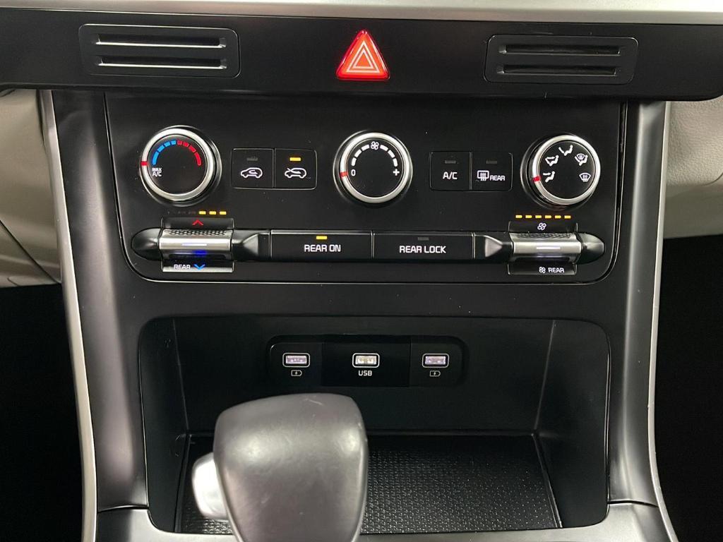 used 2024 Kia Carnival car, priced at $27,000