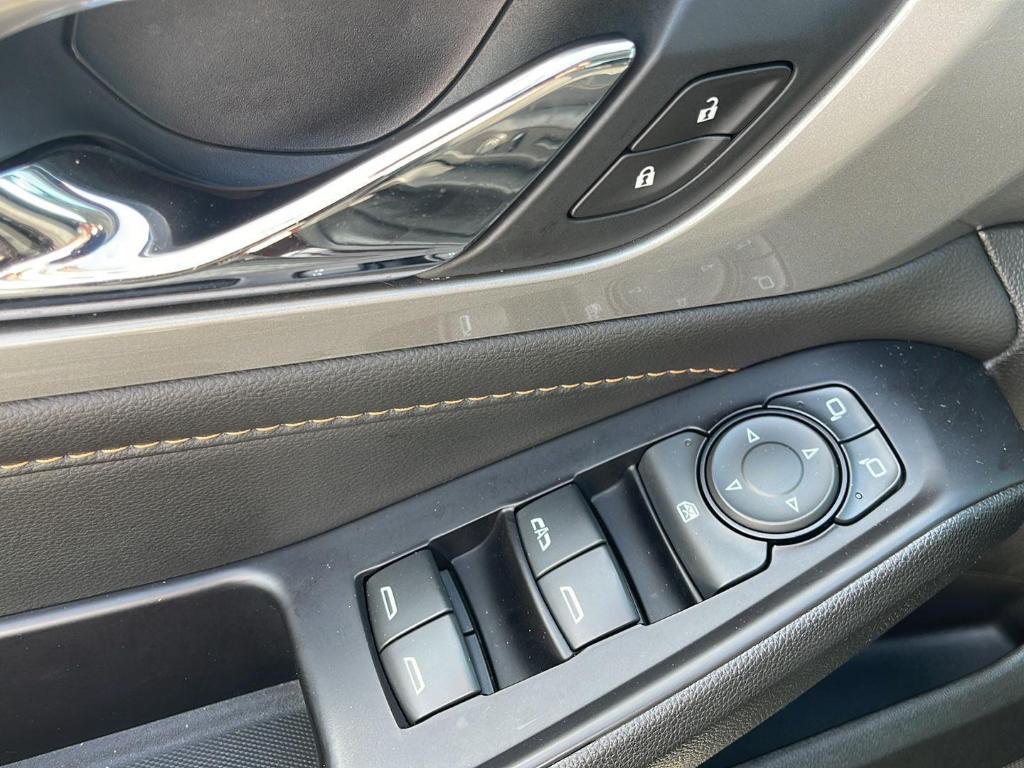 used 2020 Chevrolet Traverse car, priced at $16,500