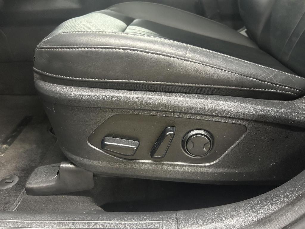 used 2022 Kia Sorento Hybrid car, priced at $23,500
