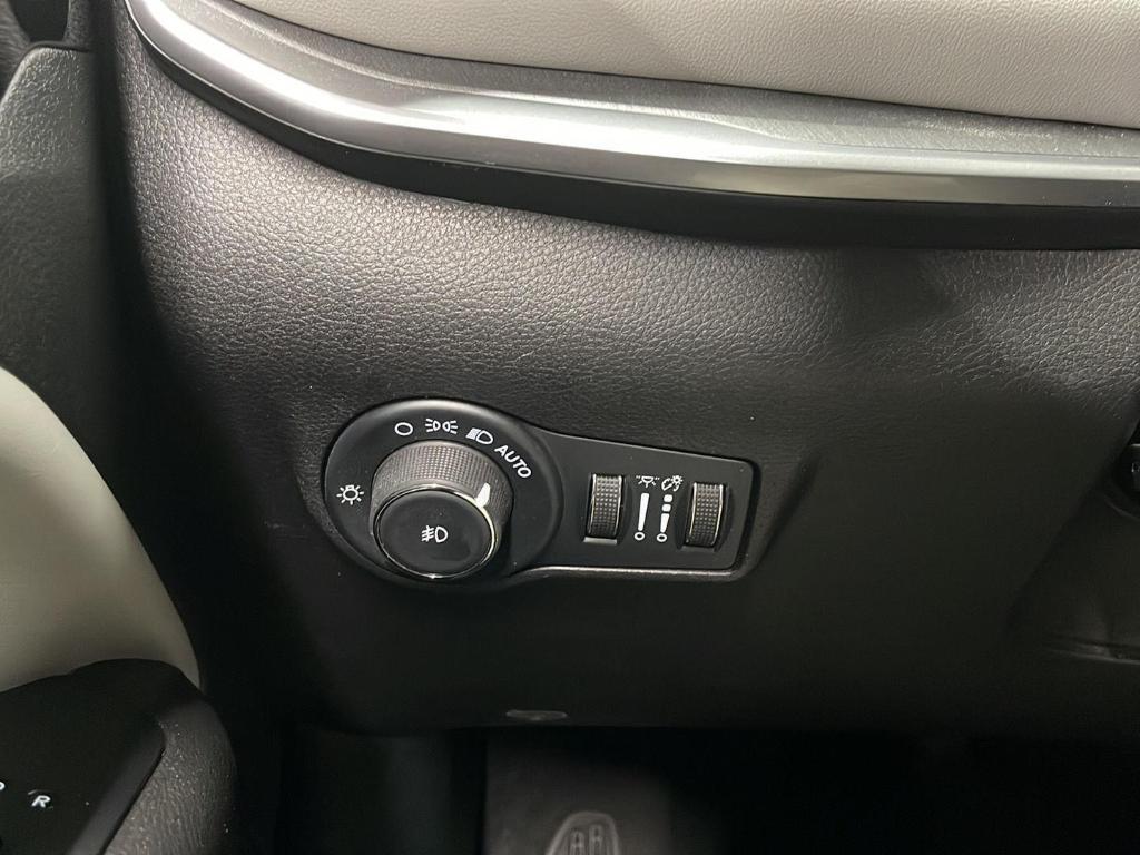 used 2025 Jeep Compass car, priced at $23,000