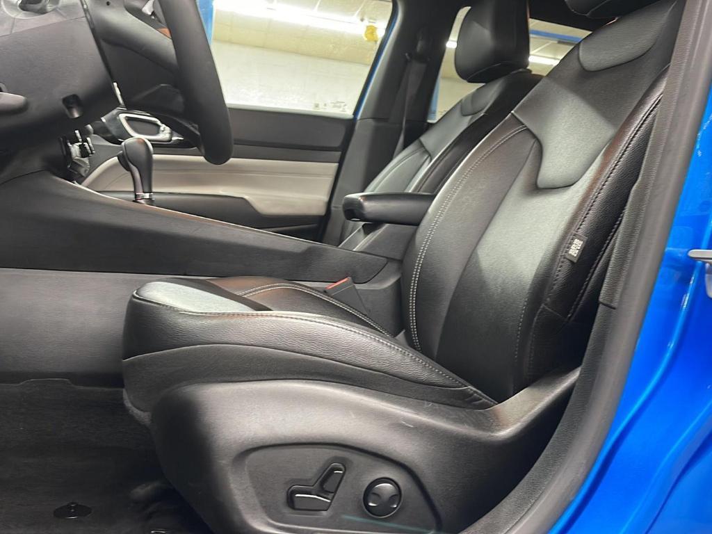 used 2025 Jeep Compass car, priced at $23,000