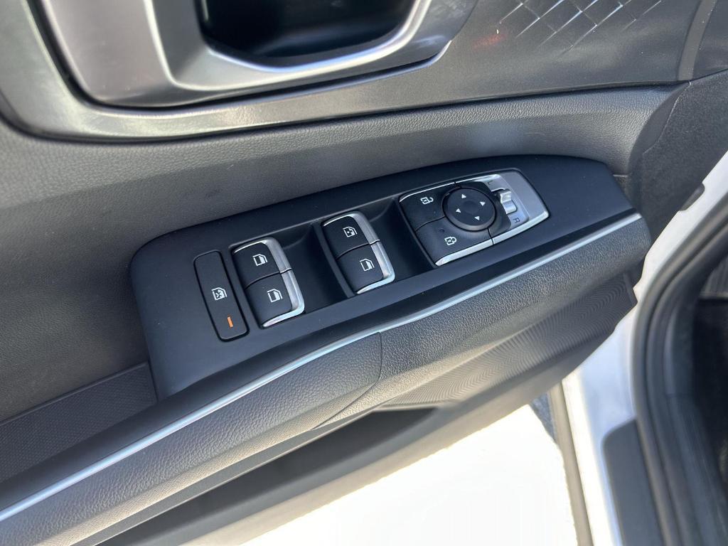 used 2022 Kia Sorento car, priced at $21,500