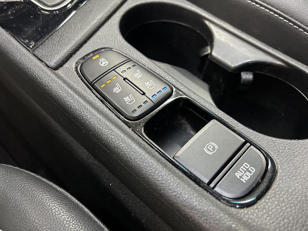 used 2022 Kia Niro Plug-In Hybrid car, priced at $23,000