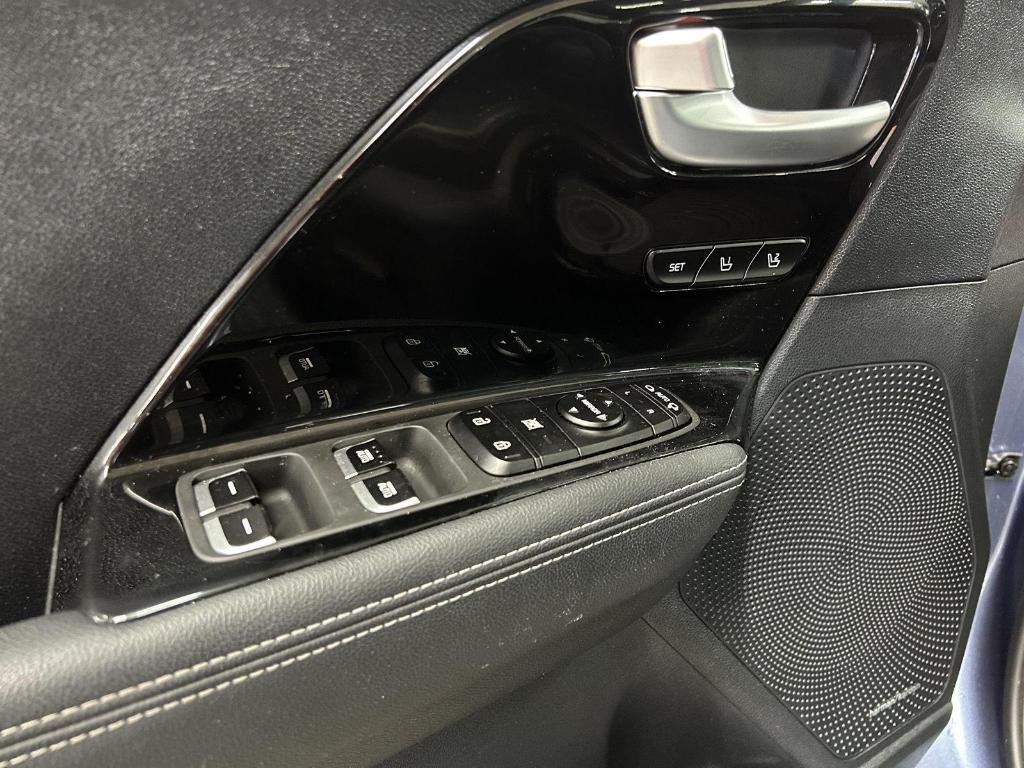 used 2022 Kia Niro Plug-In Hybrid car, priced at $23,000