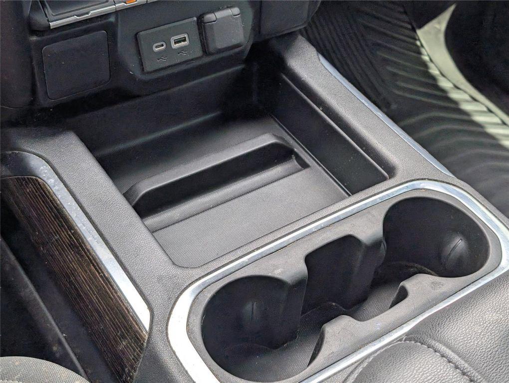 used 2021 GMC Sierra 1500 car, priced at $28,943