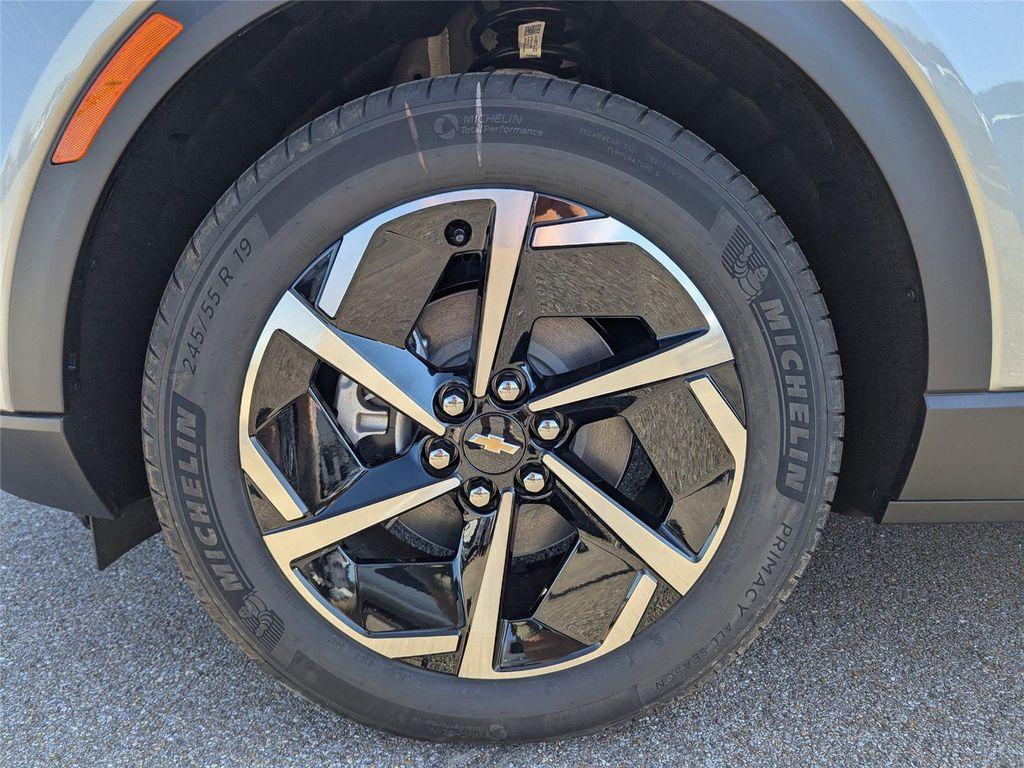 new 2026 Chevrolet Equinox EV car, priced at $28,998