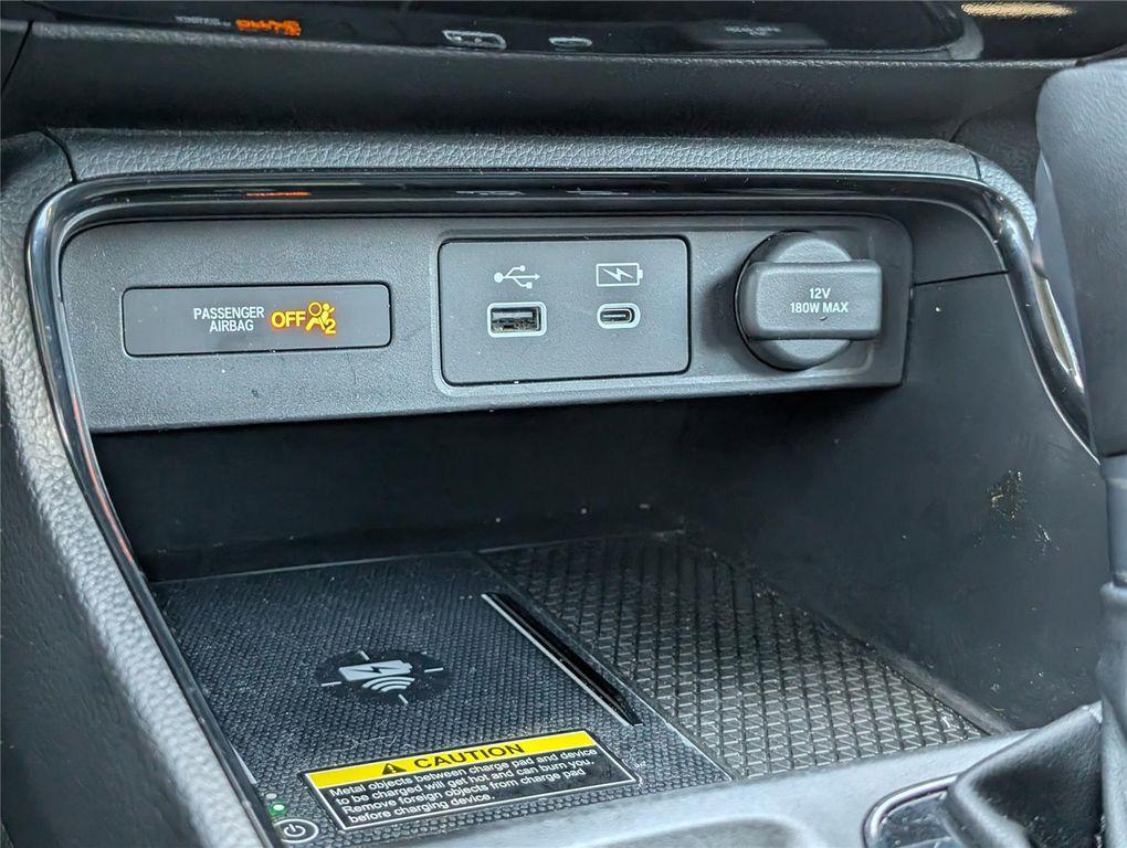 used 2025 Honda CR-V car, priced at $33,999
