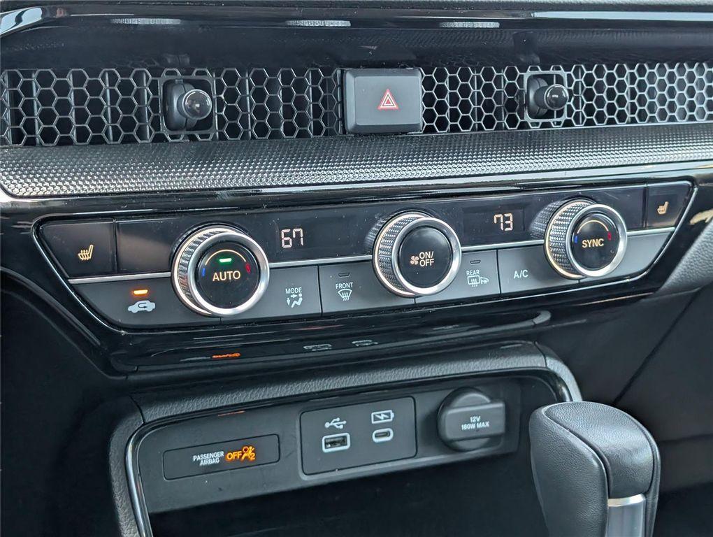 used 2025 Honda CR-V car, priced at $33,999