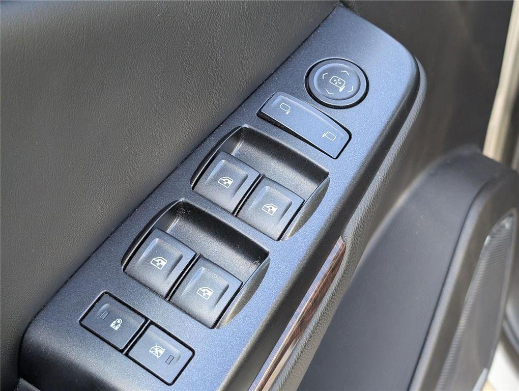 used 2015 GMC Yukon car, priced at $15,999