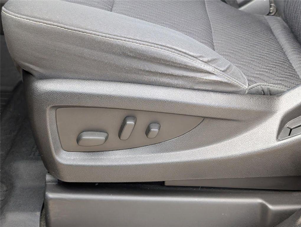 used 2015 GMC Yukon car, priced at $15,999