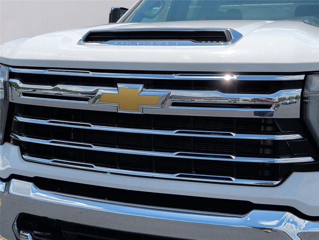 used 2024 Chevrolet Silverado 2500 car, priced at $58,661