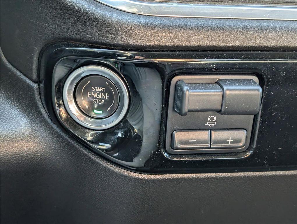 used 2024 Chevrolet Silverado 2500 car, priced at $52,619