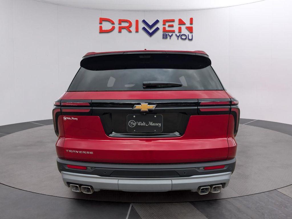 new 2026 Chevrolet Traverse car, priced at $44,349