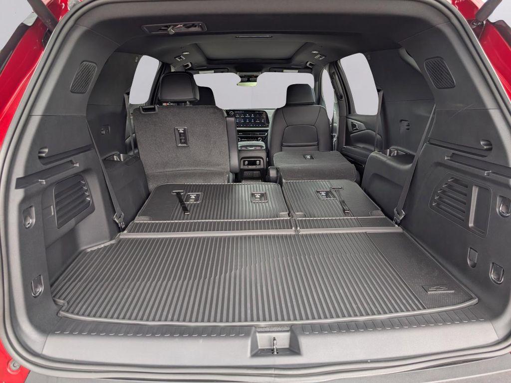 new 2026 Chevrolet Traverse car, priced at $44,349