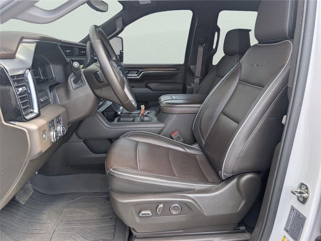 used 2024 GMC Sierra 2500 car, priced at $70,614
