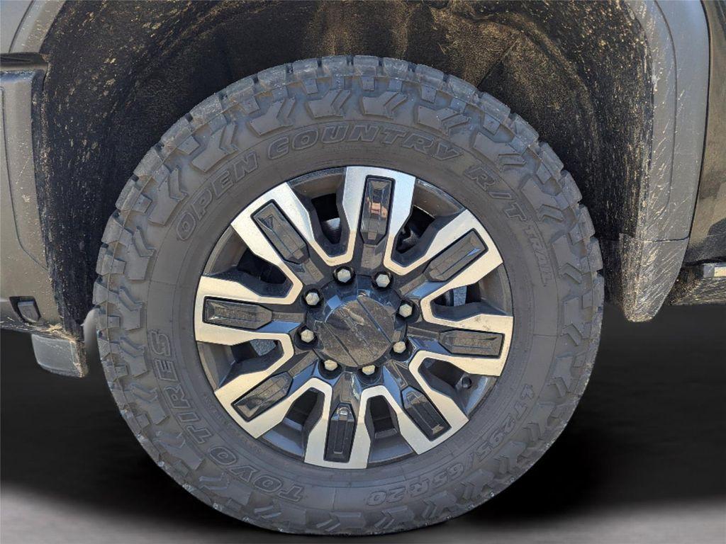 used 2024 GMC Sierra 2500 car, priced at $75,999