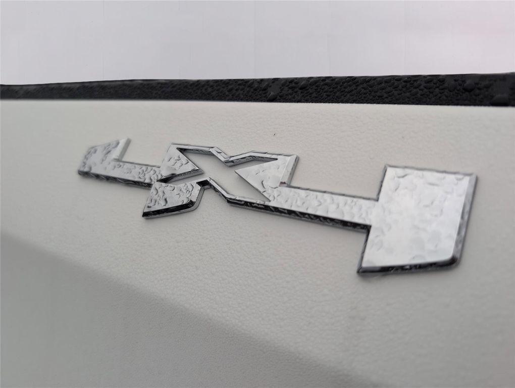 new 2026 GMC Sierra 1500 car, priced at $39,024