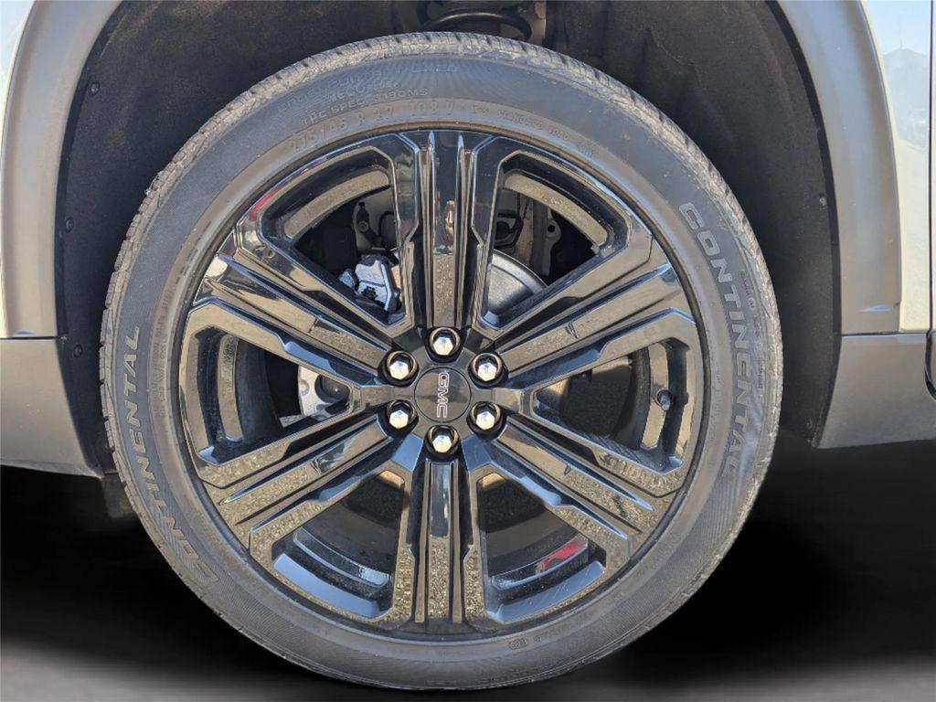 new 2025 GMC Acadia car, priced at $46,055