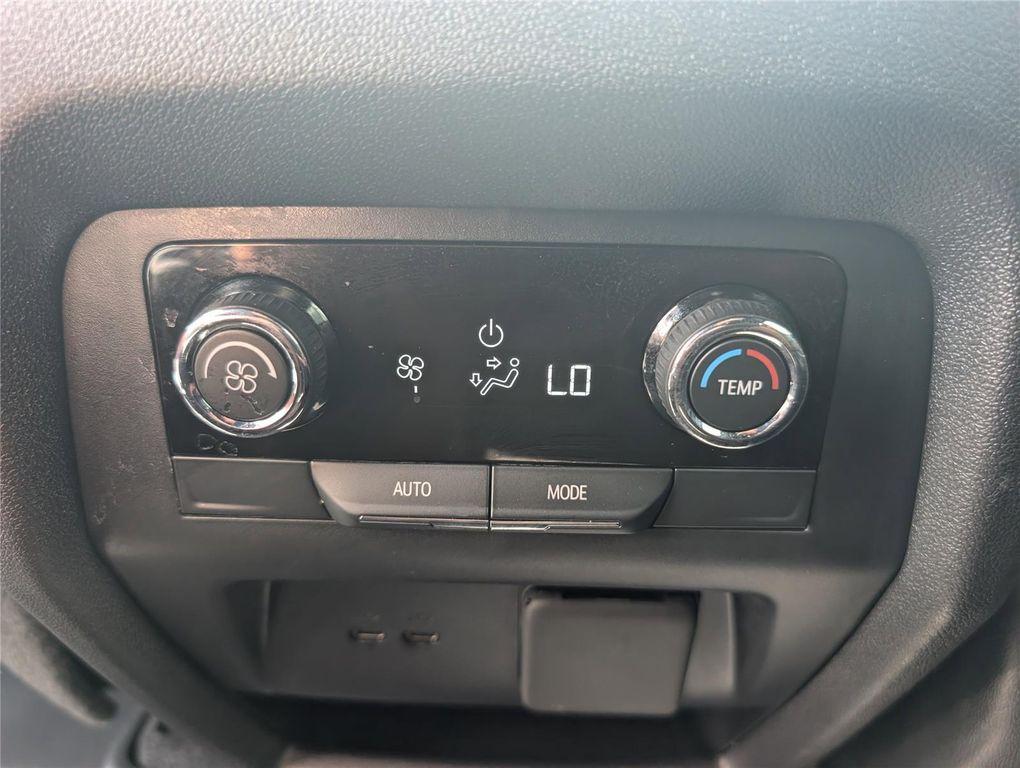 new 2026 Chevrolet Traverse car, priced at $43,388