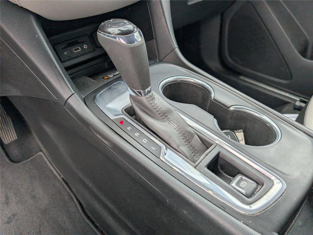 used 2020 Chevrolet Equinox car, priced at $19,396