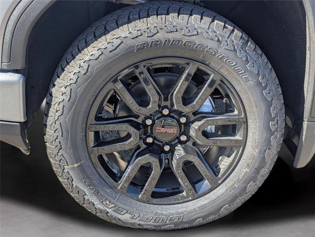 new 2026 GMC Sierra 1500 car, priced at $55,976