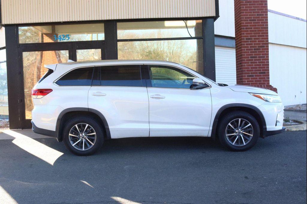 used 2018 Toyota Highlander car, priced at $20,900