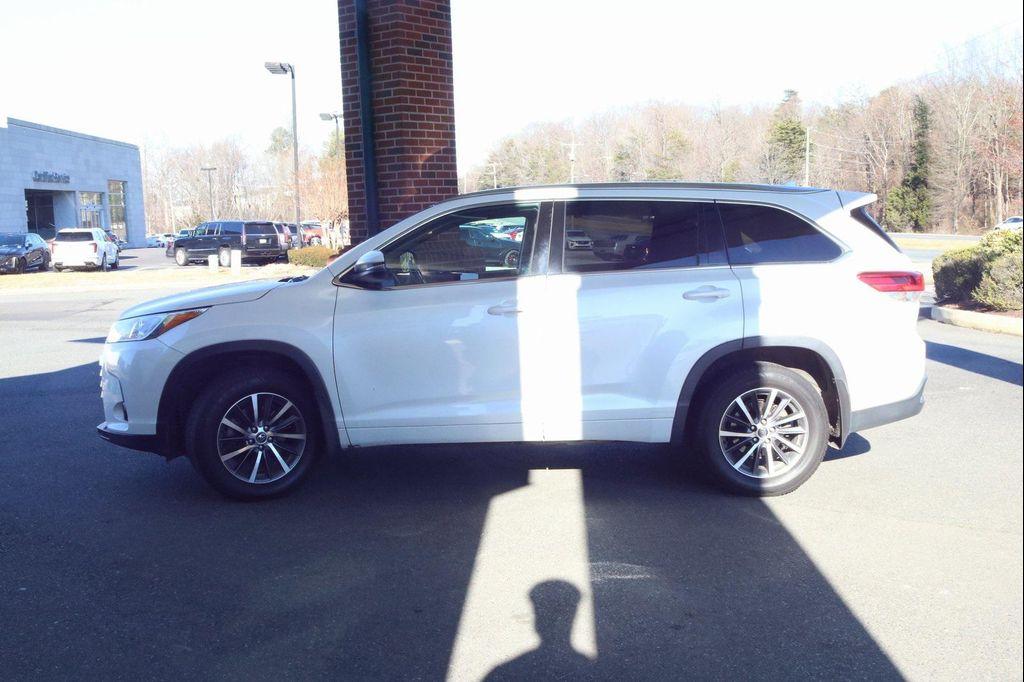 used 2018 Toyota Highlander car, priced at $20,900
