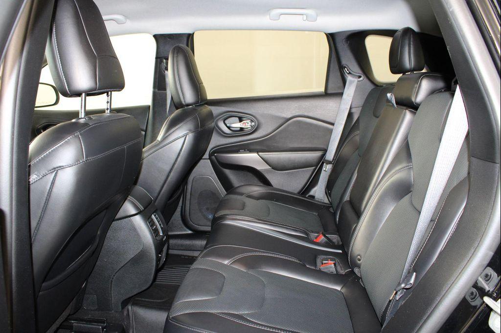 used 2019 Jeep Cherokee car, priced at $15,978