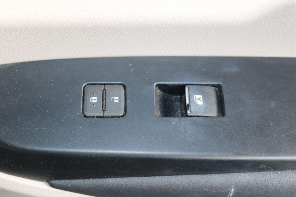 used 2015 Toyota Highlander car, priced at $19,150