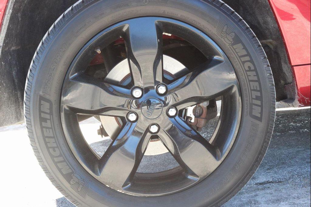 used 2015 Jeep Grand Cherokee car, priced at $12,988