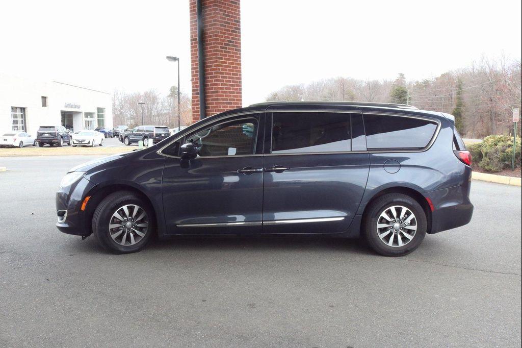 used 2020 Chrysler Pacifica car, priced at $15,988