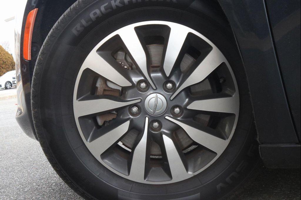 used 2020 Chrysler Pacifica car, priced at $15,988