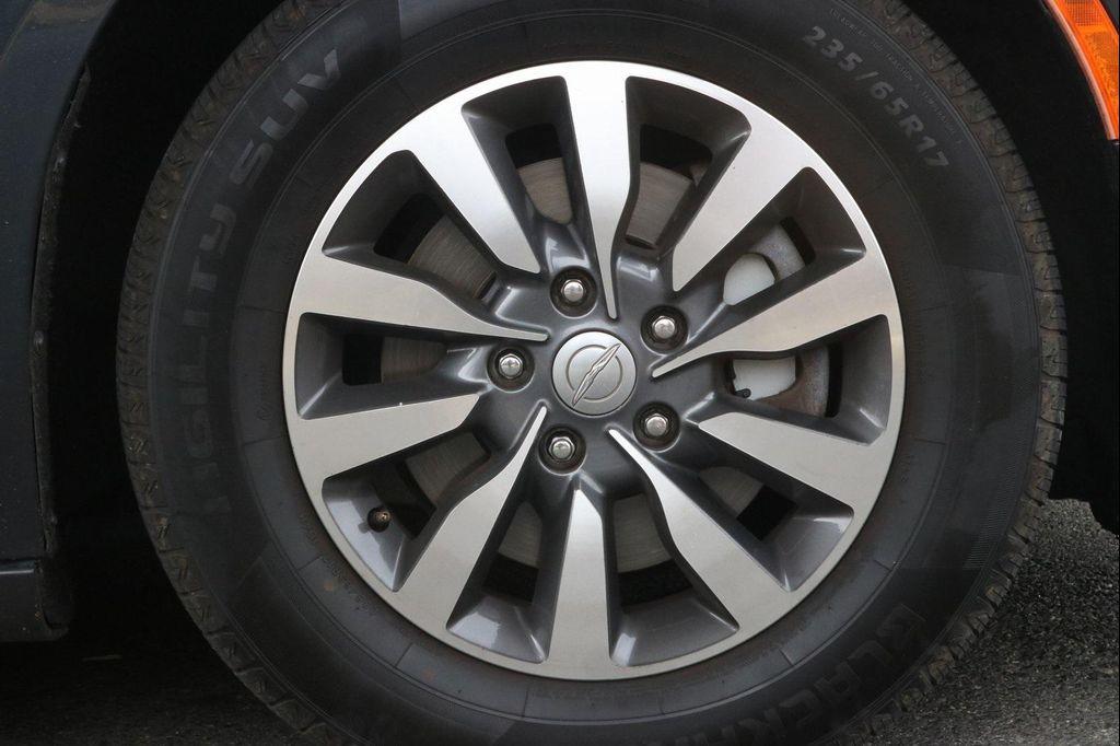 used 2020 Chrysler Pacifica car, priced at $15,988