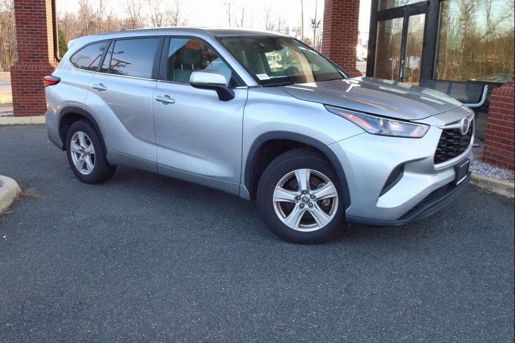 used 2023 Toyota Highlander car, priced at $31,488
