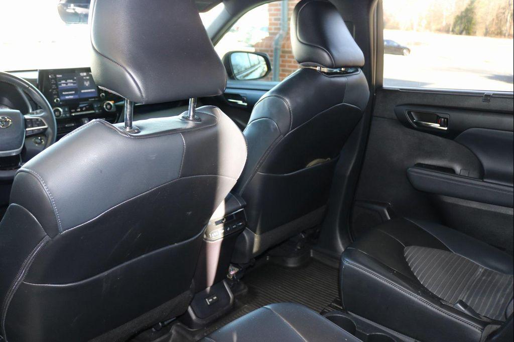 used 2022 Toyota Highlander car, priced at $34,882