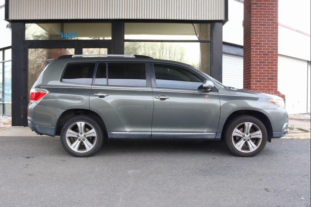 used 2012 Toyota Highlander car, priced at $9,337