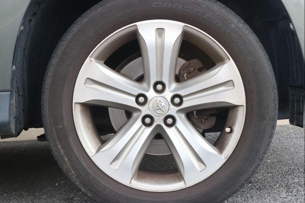 used 2012 Toyota Highlander car, priced at $9,337