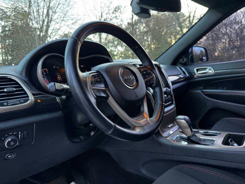 used 2016 Jeep Grand Cherokee car, priced at $8,999