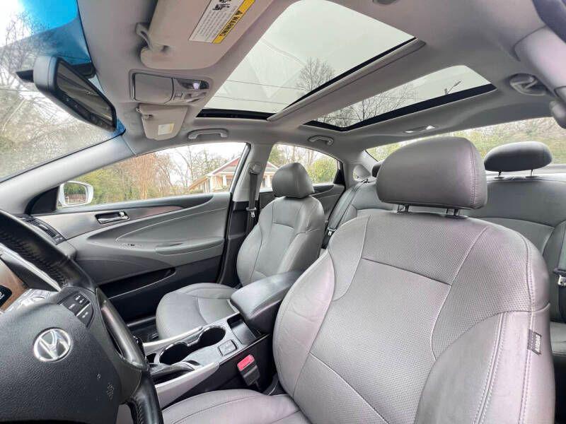 used 2015 Hyundai Sonata Hybrid car, priced at $8,237