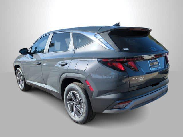 new 2026 Hyundai TUCSON Hybrid car, priced at $33,653