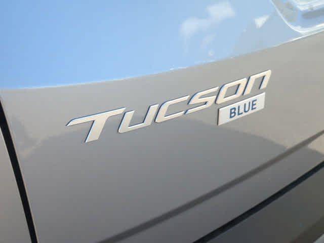 new 2026 Hyundai TUCSON Hybrid car, priced at $34,740