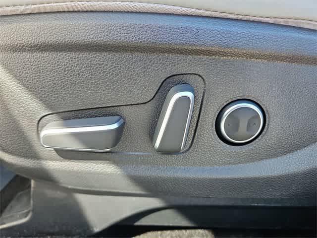 used 2025 Hyundai Palisade car, priced at $34,500