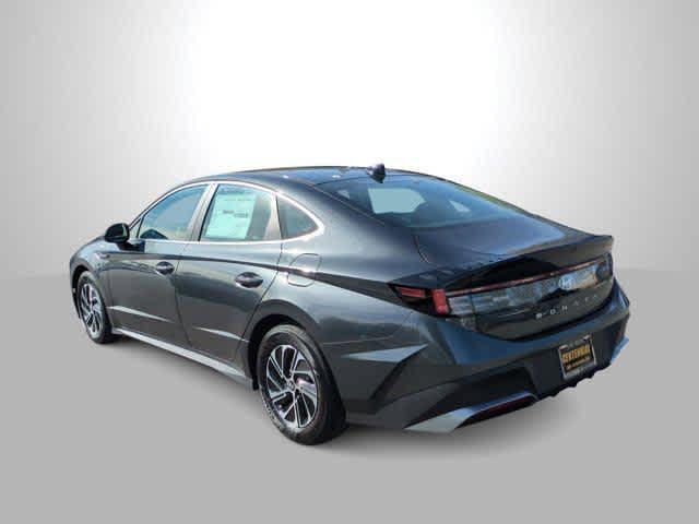 new 2026 Hyundai Sonata Hybrid car, priced at $31,000