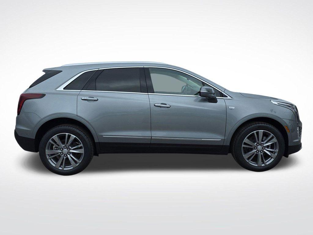 new 2026 Cadillac XT5 car, priced at $58,795