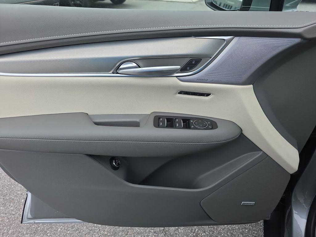 new 2026 Cadillac XT5 car, priced at $58,795