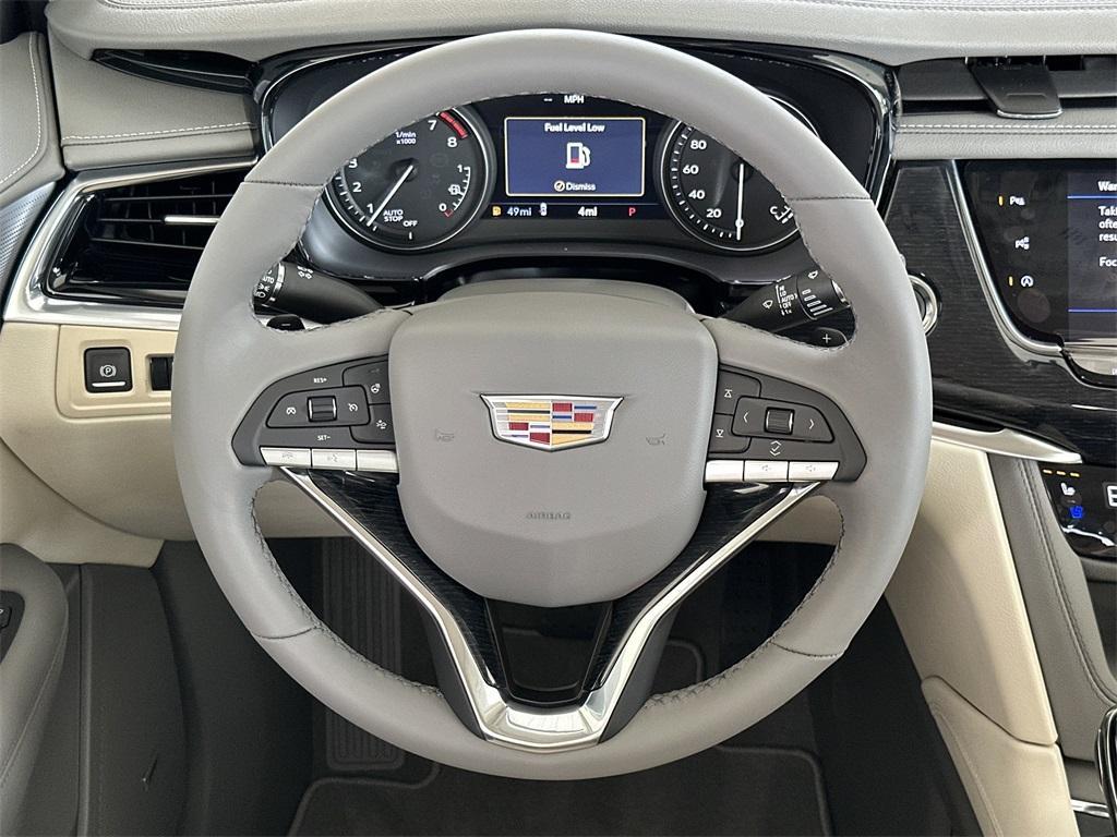 new 2025 Cadillac XT6 car, priced at $62,815