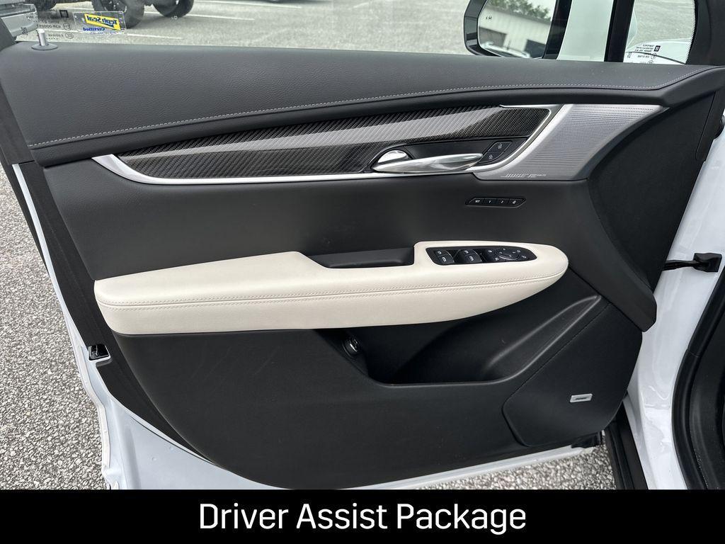 used 2025 Cadillac XT6 car, priced at $57,735