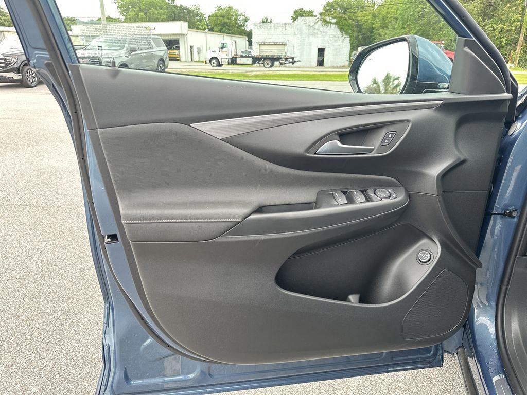 new 2026 Buick Envista car, priced at $31,531
