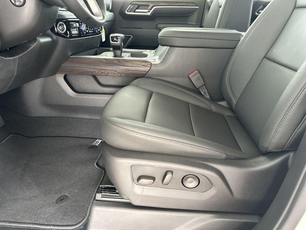 new 2026 GMC Sierra 1500 car, priced at $54,575