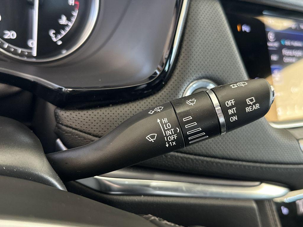 new 2025 Cadillac XT5 car, priced at $40,840